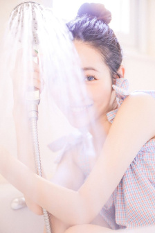 人前是爸爸背后是老公